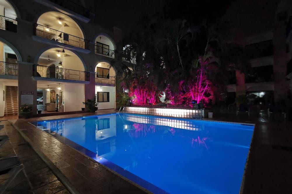 هوتل دورالبا إن - ميريدا - حوض السباحة