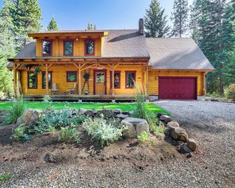 Cle Elum Mountain Cabin with Hot Tub and Hiking! - Cle Elum - Edificio