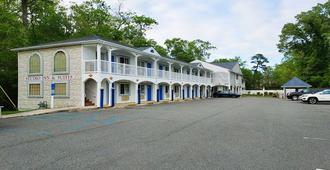 Studio Inn and Suites - Galloway