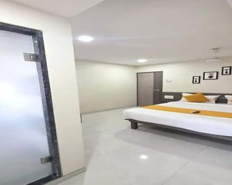 Fabhotel Rs Regency - Mumbai