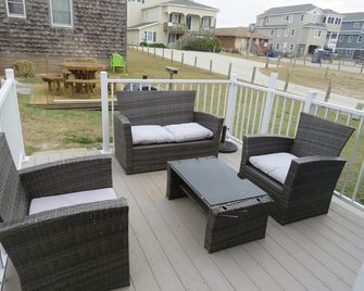 Ocean side/romance/pet friendly/dishwasher/Nags Head - Nags Head - Balcony