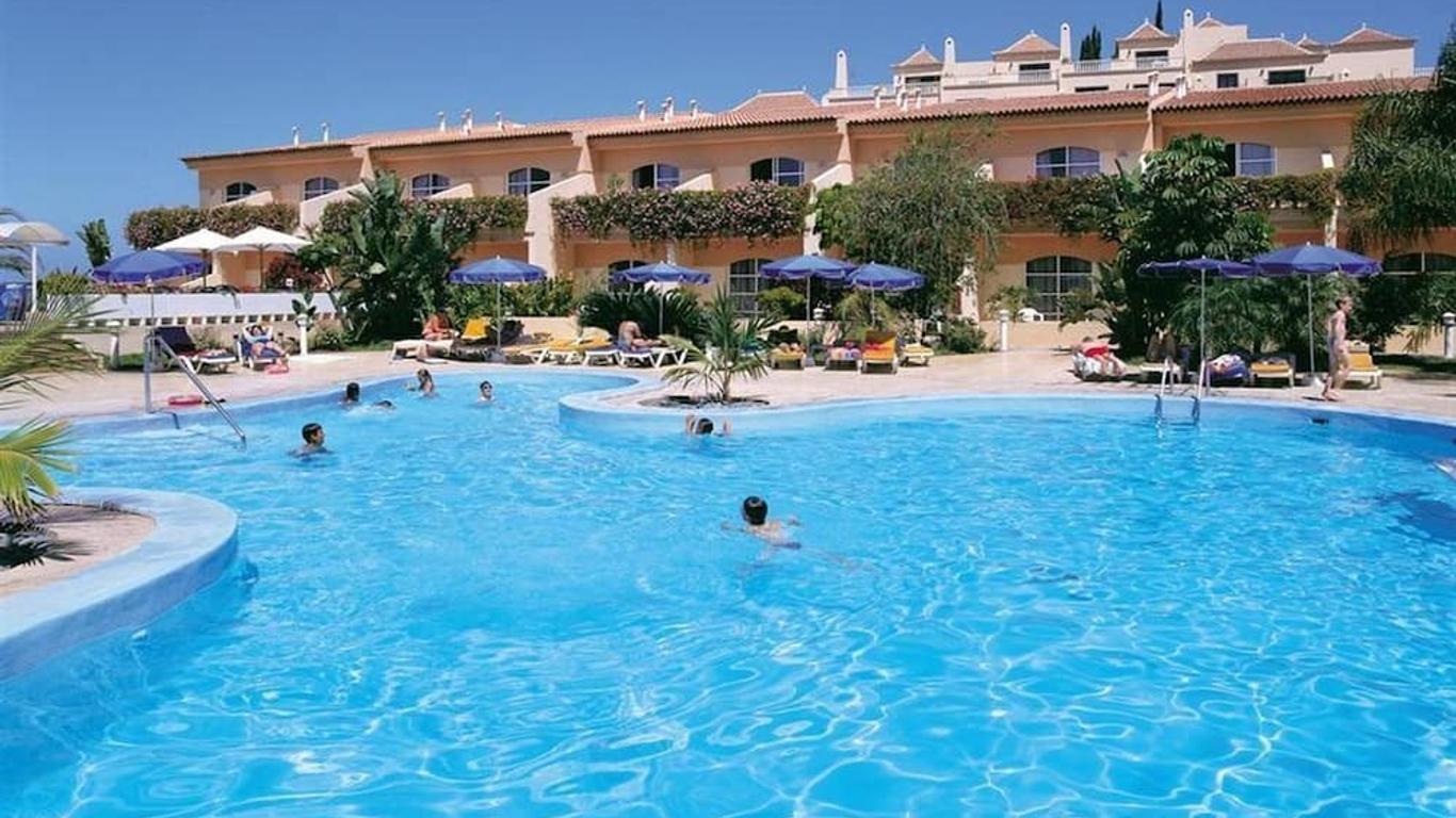 أبارتامينتوس جاردين ديل كوندي