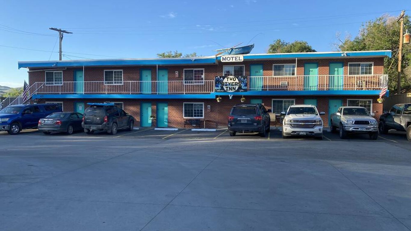 Two Rivers Inn