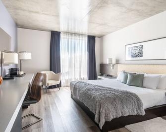 Hotel 10 - Montreal - Bedroom