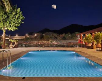 Shikarbadi Hotel - Udaipur - Pool