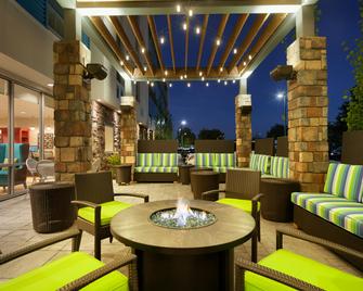 Home2 Suites by Hilton Seattle Airport - Tukwila - Innenhof