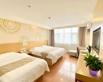 Greentree Sunshine 100 Express Hotel - Tianjin - Bedroom