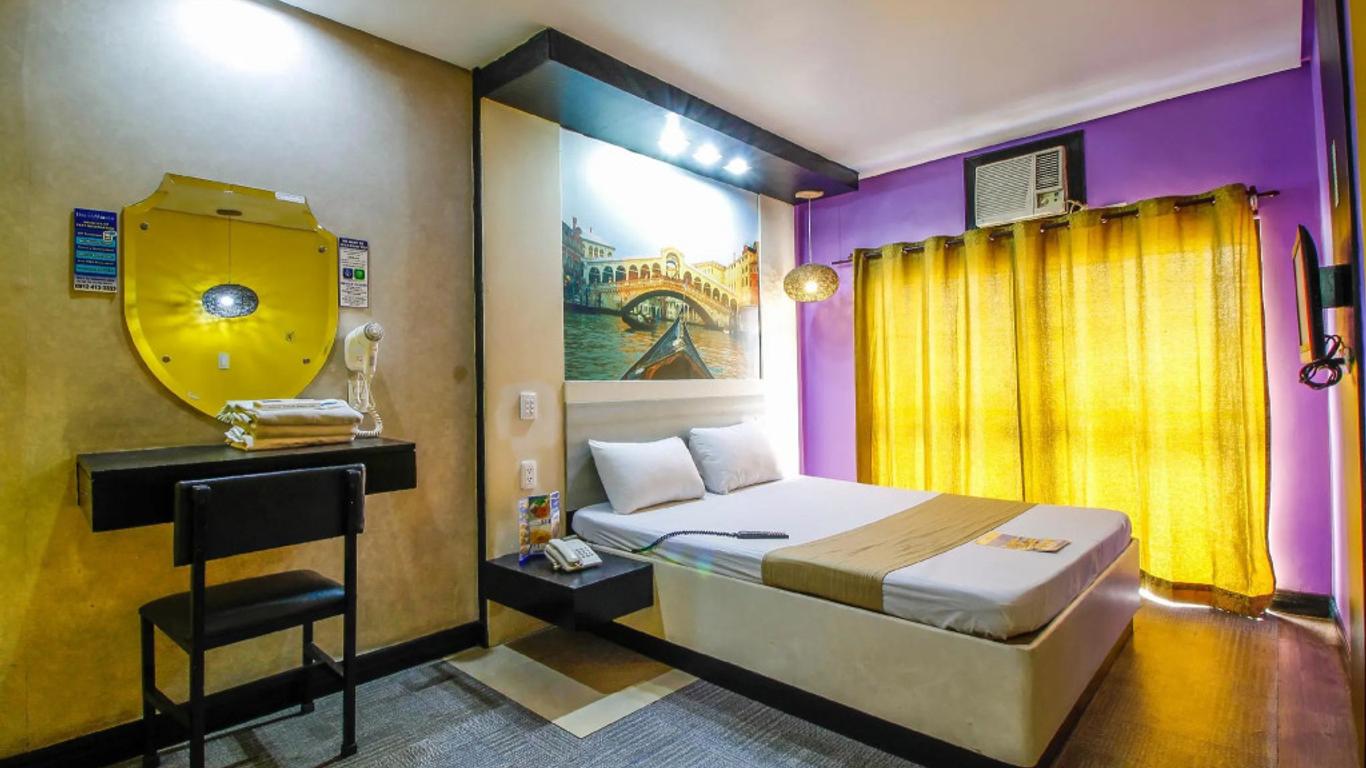 Hotel Dreamworld Araneta Cubao