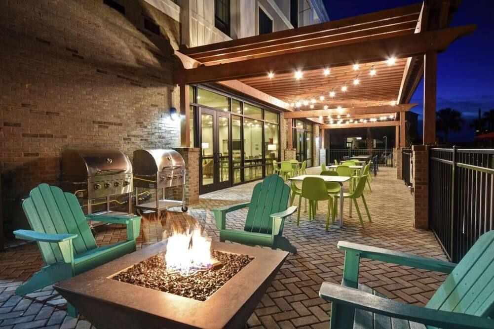 King Suite w/ Balcony | Ocean View | 3.2 mi to Summer Waves Water Park - Jekyll Island - Terasa