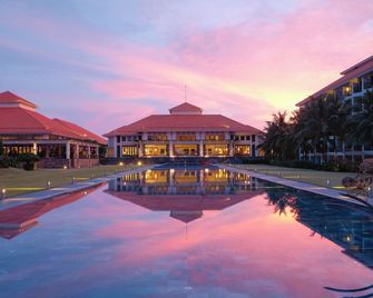 Pullman Danang Beach Resort - Da Nang - Building