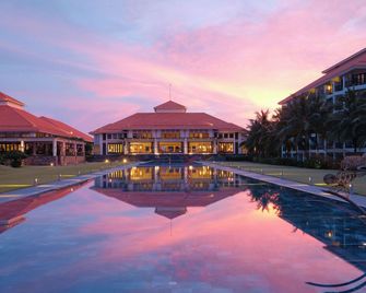 Pullman Danang Beach Resort - Da Nang - Byggnad