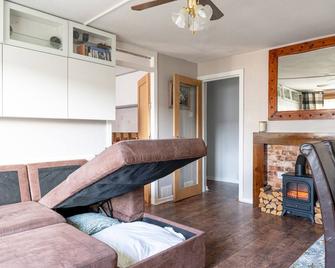 Lovely 1-bedroom property with balcony in West end - Glasgow - Living room