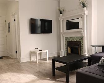 1 Bedroom Apt In Pittsburgh (F) -Friendship Area - Pittsburgh - Sala de estar