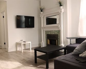 1 Bedroom Apt In Pittsburgh (F) -Friendship Area - Pittsburgh - Sala de estar