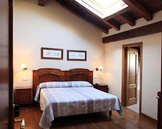Hostal Trinkete Antxitonea - Elizondo - Habitación