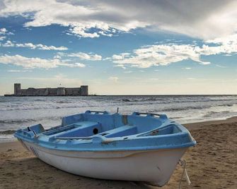 Marina Hotel Kizkalesi - Kizkalesi - Beach