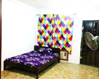 Raphael's Place With Kitchen, Washing Machine And Free Wifi - Lagos - Bedroom