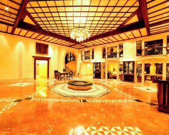 Portemilio Hotel And Resort - Jounieh - Salónek