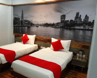 Annandam Inn(Hotel Anand) - Seoni - Bedroom