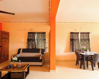 Sbhs Homestay - Garudadri - Tirupati - Huiskamer