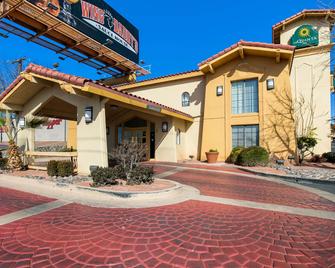 La Quinta Inn by Wyndham El Paso East Lomaland - El Paso - Rakennus