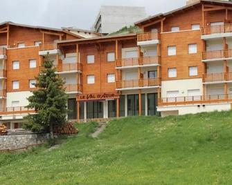 Résidence Le Val D'Azur - Guillaumes - Building