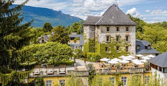 Le Chateau De Candie - Chambéry - Bina