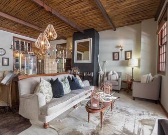 Lairds Lodge Country Estate - Plettenberg Bay - Wohnzimmer