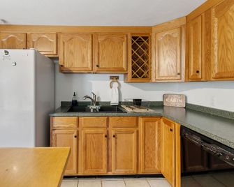 Cozy White Mountains Getaway Cottage– Albany, Nh - Albany - Cocina