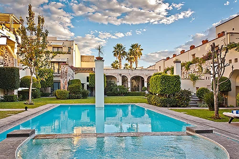 Hotel & Spa Doña Urraca - קרטארו - בריכה