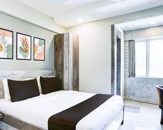 Elite Stays at Vashi Mumbai - 納威孟買 - 臥室