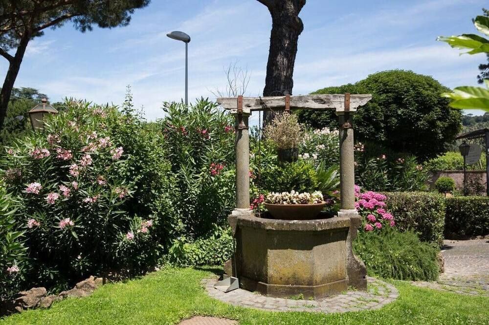 Hotel La Locanda Dei Ciocca - Grottaferrata - Außenansicht