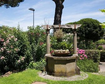 Hotel La Locanda Dei Ciocca - Grottaferrata - Außenansicht