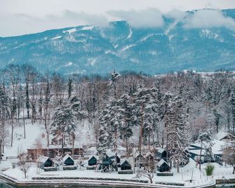 Luxury Glamping Chocolate Village - Maribor - Außenansicht