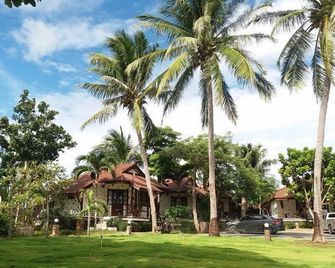 Talkoo Beach Resort Khanom - Khanom - Outdoor view