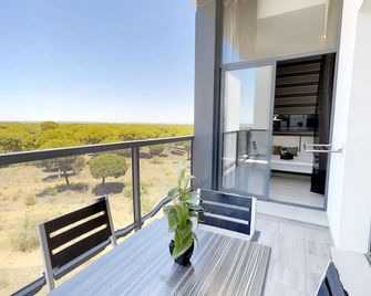 Leo Deluxe Punta Umbría - Punta Umbría - Balcony