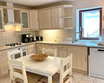 Gite Saint-Bonnet-de-Rochefort, 1 bedroom, 4 persons - Gannat - Cocina