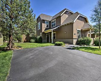 Redmond House with Community Amenities Access - Redmond - Building