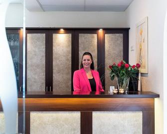 Sleepbeeone Wilhelmshaven - Wilhelmshaven - Vastaanotto