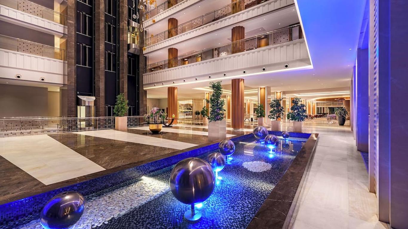 Trendy Lara Hotel