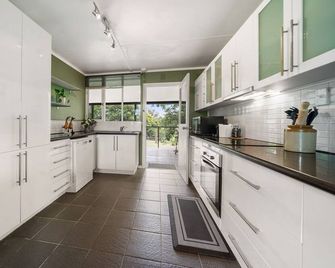 Esk budget accommodation. - Esk - Cocina