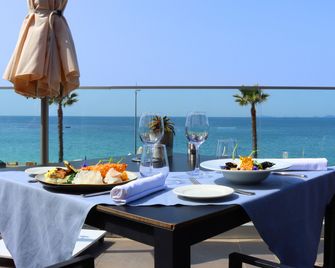 Radisson Blu Resort & Spa, Ajaccio Bay - Ajaccio - Restaurante