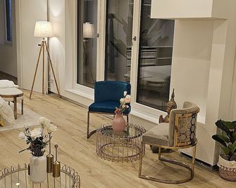 City Neubau Wohnung - Pool Gym Sauna extra buchbar - 慕尼黑 - 客廳