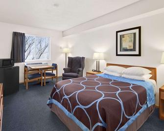 Super 8 by Wyndham Swift Current - Swift Current - Bedroom