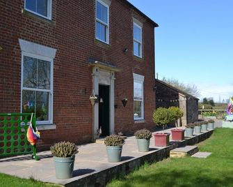 Broome Park Farm B&B - Kidderminster
