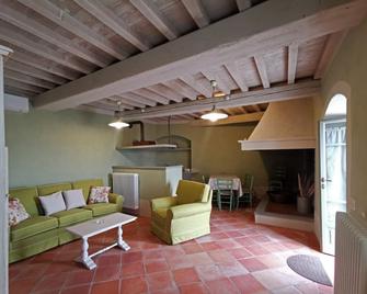 Agriturismo La Terrazza - Prato - Sala de estar