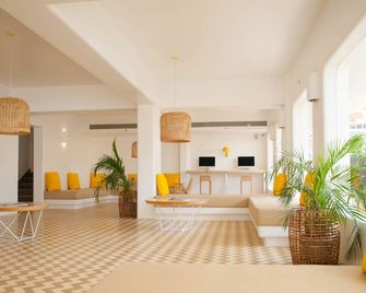 BloomSuites l Calangute - Calangute - Lobby