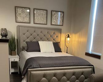 1 Of 3 New, New, New! Downtown Wabasha Studio - Unit #100 113 Pembroke Ave. - Wabasha - Bedroom