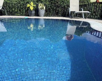 Esmeralda Residence - Agua Buena - Piscina