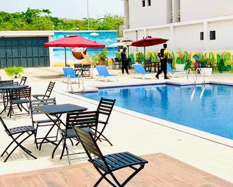 Onyx Hotel - Yamoussoukro - Pool